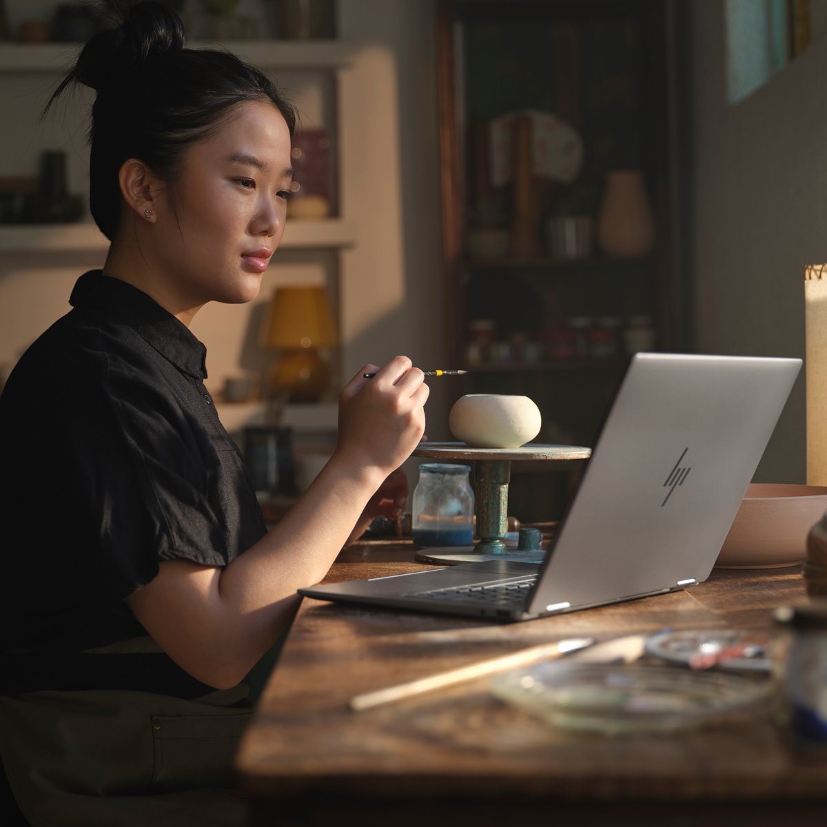 HP ENVY x360 14-fa0009na AMD Ryzen™ 5 8640HS Hybrid (2-in-1) 35.6 cm (14") Touchscreen 2K 16 GB LPDDR5-SDRAM 512 GB SSD Wi-Fi 6E (802.11ax) Windows 11 Home AI PC Silver - Image 19
